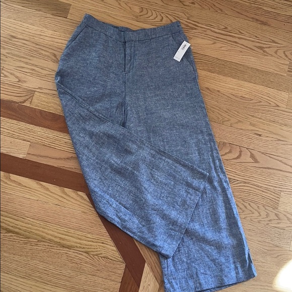 Old Navy Pants - NWT Old Navy Chambray Pants. Size Small